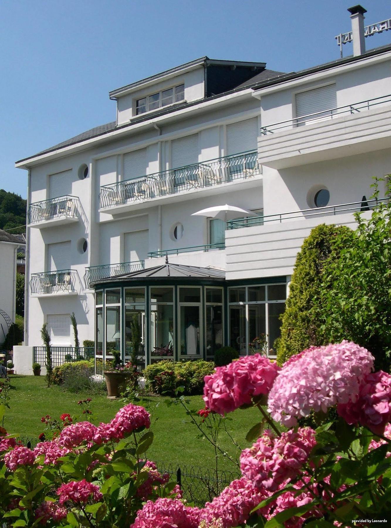 Logis Hotel Le Miramont Argelès-Gazost Exteriör bild